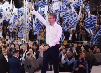 Ψυχρολουσία: Μπλόκο από την Ευρωπαϊκή Επιτροπή στα προεκλογικά μέτρα του Μητσοτάκη!