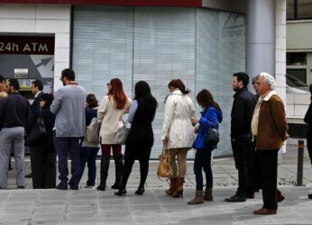 Μεγάλες αλλαγές στις τράπεζες: Καταργούνται ταμεία, μειώνονται ΑΤΜ και κλείνουν υποκαταστήματα!