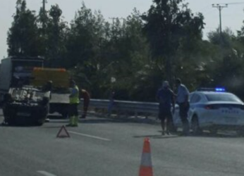 Τρομακτικό τροχαίο στον Κηφισό: Αναποδογύρισε αυτοκίνητο μετά από σύγκρουση με νταλίκα!