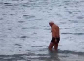 Ναύπλιο: 93χρονος το τολμά και βουτάει ακόμη στα παγωμένα νερά (βίντεο)