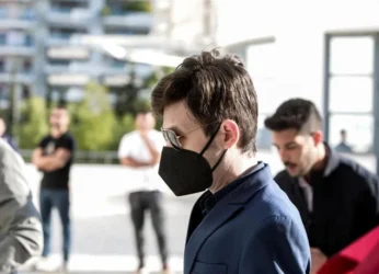 Ελεύθερος ο Μένιος Φουρθιώτης μετά τη μήνυση Κοκλλώνη