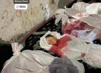 Φρίκη στη Ράφα: Το Ισραήλ βομβάρδισε καταυλισμό με πρόσφυγες! Βίντεο σοκ!
