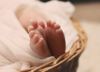 Φρίκη: Δολοφόνησαν βρέφος στη Βραυρώνα!