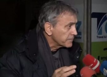 Έξαλλος ο Νταλάρας: “Δεν μου αρέσει καθόλου η φλυαρία- Κάτι δεν πάει καλά με την σκέψη σας”