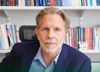 Ο Παύλος Γερουλάνος χειρουργήθηκε στις φωνητικές του χορδές