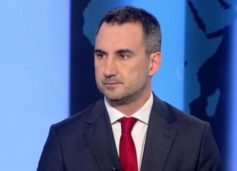 Εκτάκτως στο νοσοκομείο, ο Αλέξης Χαρίτσης