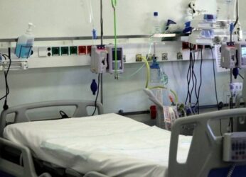 Ποια στάδια βιώνει ο άνθρωπος όταν πεθαίνει από φυσικά αίτια;