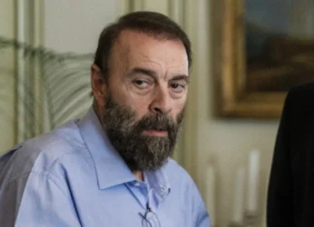 Ποιός είναι ο Γιάννης Βλαστάρης; Η τραγωδία με τη σύζυγό του και η άγνωστη σχέση με τον Μητσοτάκη