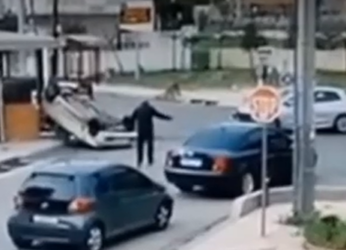 Άνω Λιόσια: Σοβαρό τροχαίο μετά από παραβίαση STOP – Βίντεο από τη σφοδρή σύγκρουση