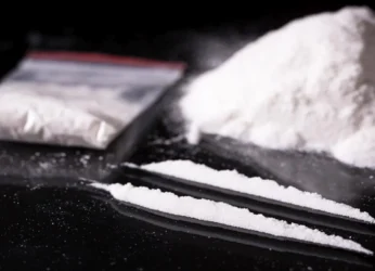 Πρώην ποδοσφαιριστής «έσπρωχνε» ναρκωτικά σε κοσμικά σαλόνια της Αθήνας