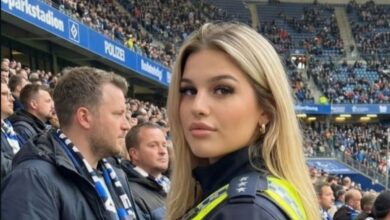 Η εντυπωσιακή αστυνομικός Σάρα στο γήπεδο του Αμβούργου