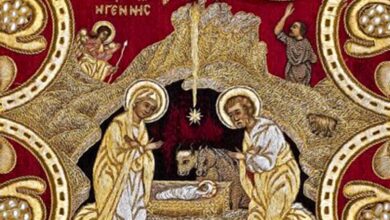 Η εικόνα της Γέννησης του Χριστού στο σπήλαιο της Βηθλεέμ με την Παναγία και τον Ιωσήφ