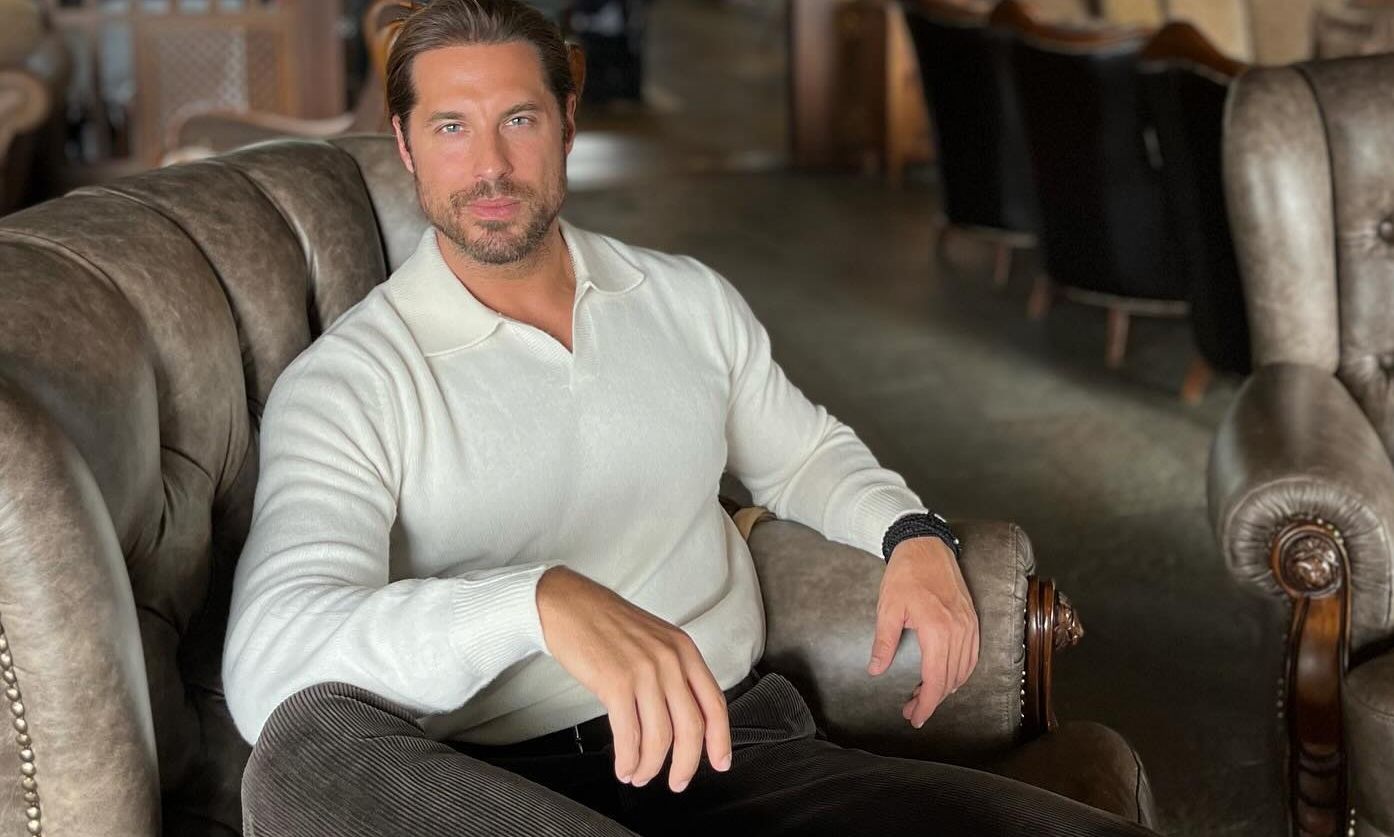 Ο Νάσος Παπαργυρόπουλος παντρεύτηκε κρυφά την 27χρονη Κολομβιανή Σουζάνα Λόπεζ Βελάσκεζ