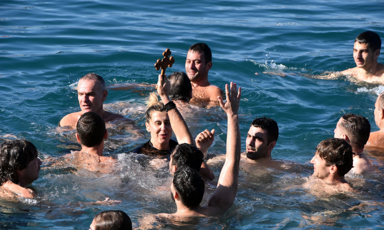 6 Ιανουαρίου: Μεγάλη γιορτή σήμερα – Τα Θεοφάνια και η συνταγή για Φωτοκόλυβα