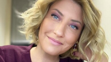 Η δημοσιογράφος του ΣΚΑΪ Σία Κοσιώνη σε ενημερωτική εκπομπή