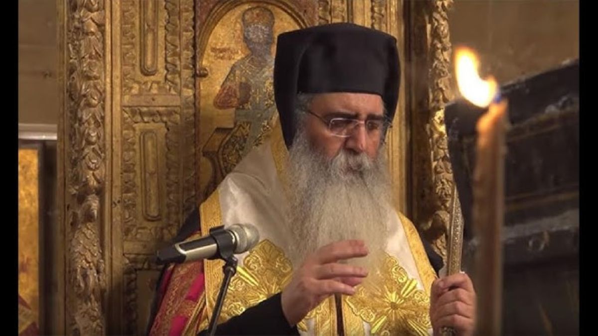 Ο Μητροπολίτης Μόρφου Νεόφυτος κατά τη διάρκεια κηρύγματος για τα γεγονότα που αναμένονται το 2026