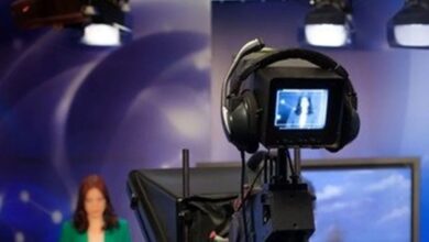 Γνωστός παρουσιαστής και νεαρή δημοσιογράφος σε παράνομη σχέση και στο επίκεντρο φημών