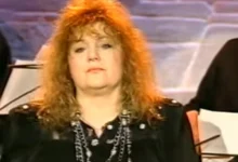 Η αείμνηστη τραγουδίστρια Βάσω Μεσσηνέζη σε καλλιτεχνικό πορτρέτο