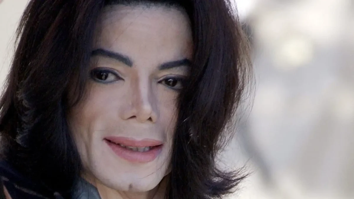 Ο βασιλιάς της ποπ Μάικλ Τζάκσον σε μια από τις τελευταίες του δημόσιες εμφανίσεις – Αποκαλύψεις σοκ για την ψυχική του κατάσταση