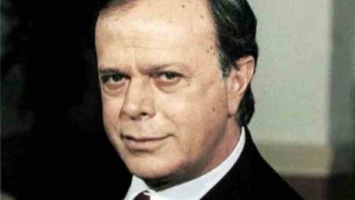 Ο ηθοποιός Χρήστος Πολίτης ως Γιάγκος Δράκος στη σειρά Λάμψη