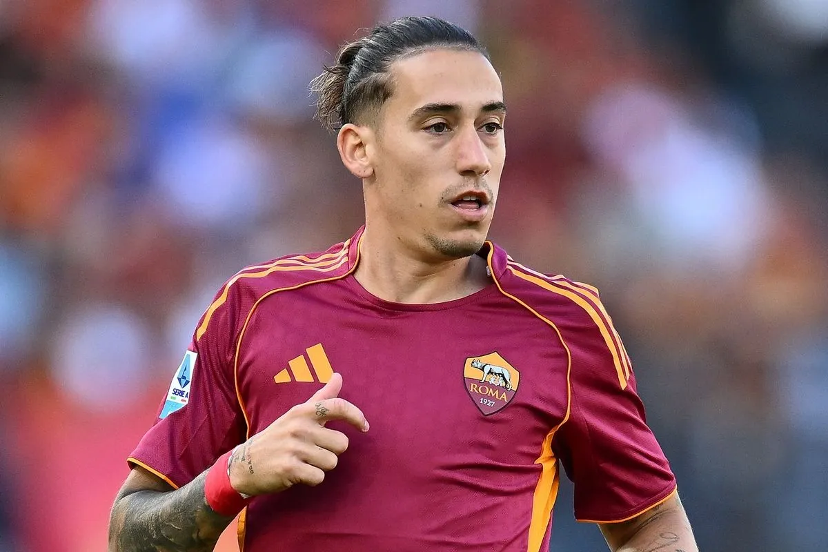 Ο Κώστας Τσιμίκας σε μια ιδιαίτερα φορτισμένη στιγμή στο ΟΑΚΑ μιλώντας για το χαμό των φίλων του ΠΑΟΚ