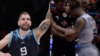 Ο Ανδρέας Πετρόπουλος σε αγώνα του Κολοσσού Ρόδου εναντίον του Ολυμπιακού