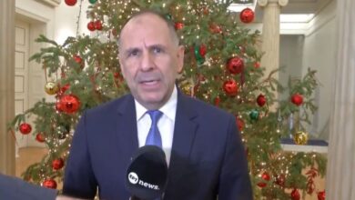 Ο Υπουργός Εξωτερικών Γιώργος Γεραπετρίτης κατά τη διάρκεια επίσημης δήλωσης για το 2026