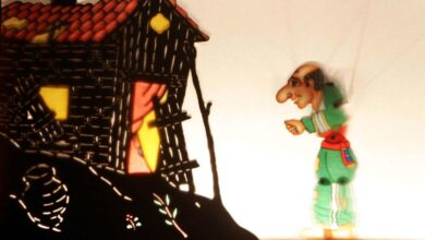 Φιγούρα του Καραγκιόζη από το παραδοσιακό θέατρο σκιών