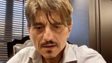 Ο Δημήτρης Γιαννακόπουλος από το Σούνιο δείχνει το σημείο που θα μπουν οι επόμενες κούπες του Παναθηναϊκού AKTOR