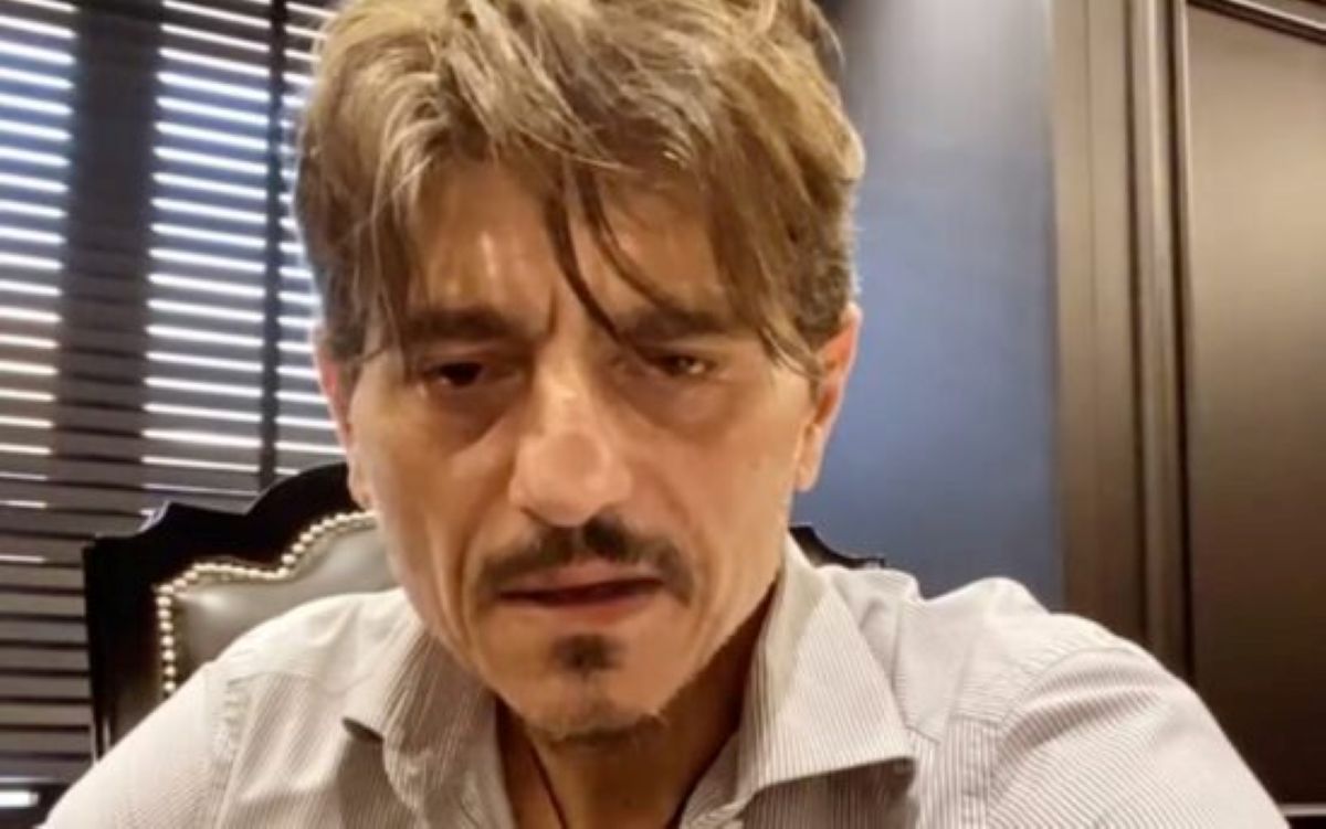 Ο Δημήτρης Γιαννακόπουλος από το Σούνιο δείχνει το σημείο που θα μπουν οι επόμενες κούπες του Παναθηναϊκού AKTOR