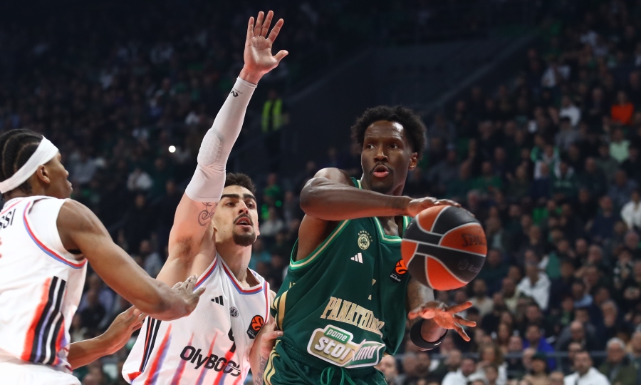 Στιγμιότυπο από την αναμέτρηση του Παναθηναϊκού με την Παρί στο ΟΑΚΑ για την 29η αγωνιστική της EuroLeague