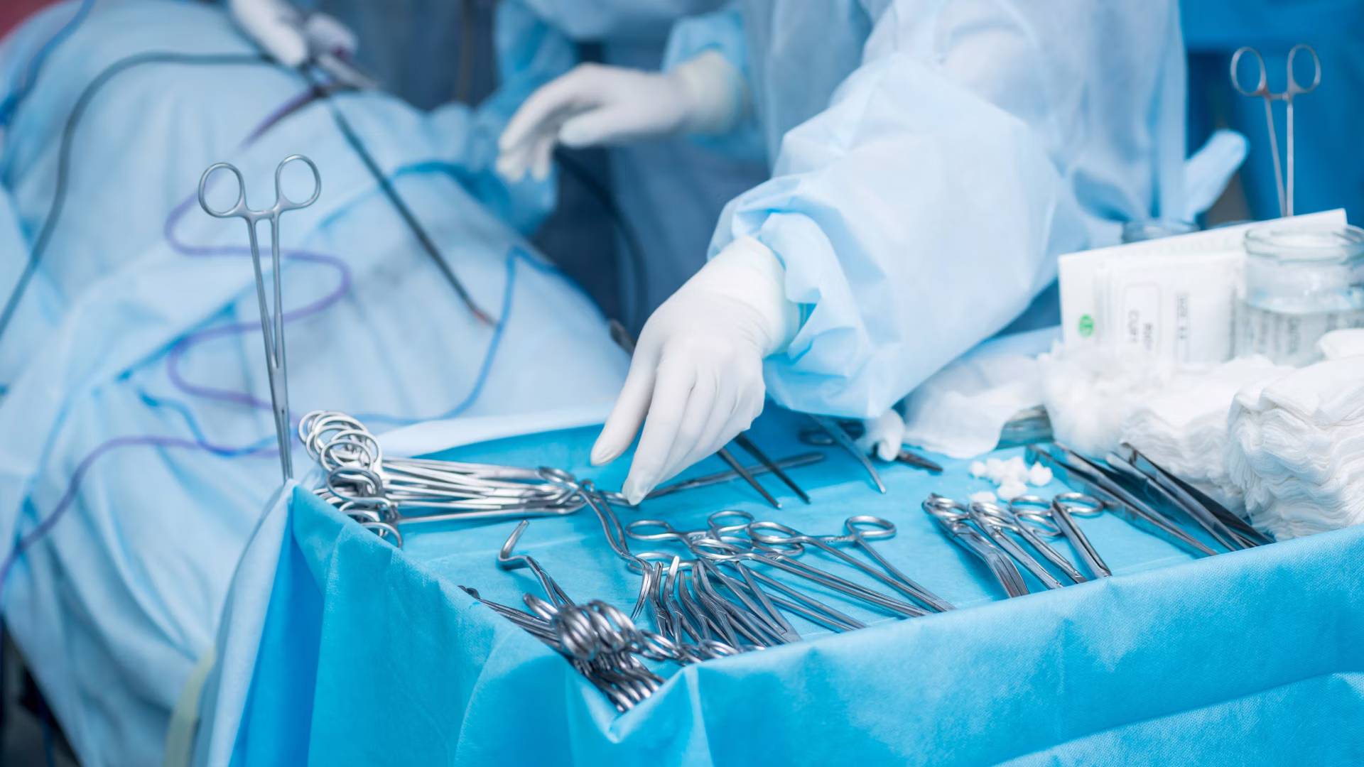 Ιατρικά εργαλεία και χειρουργείο