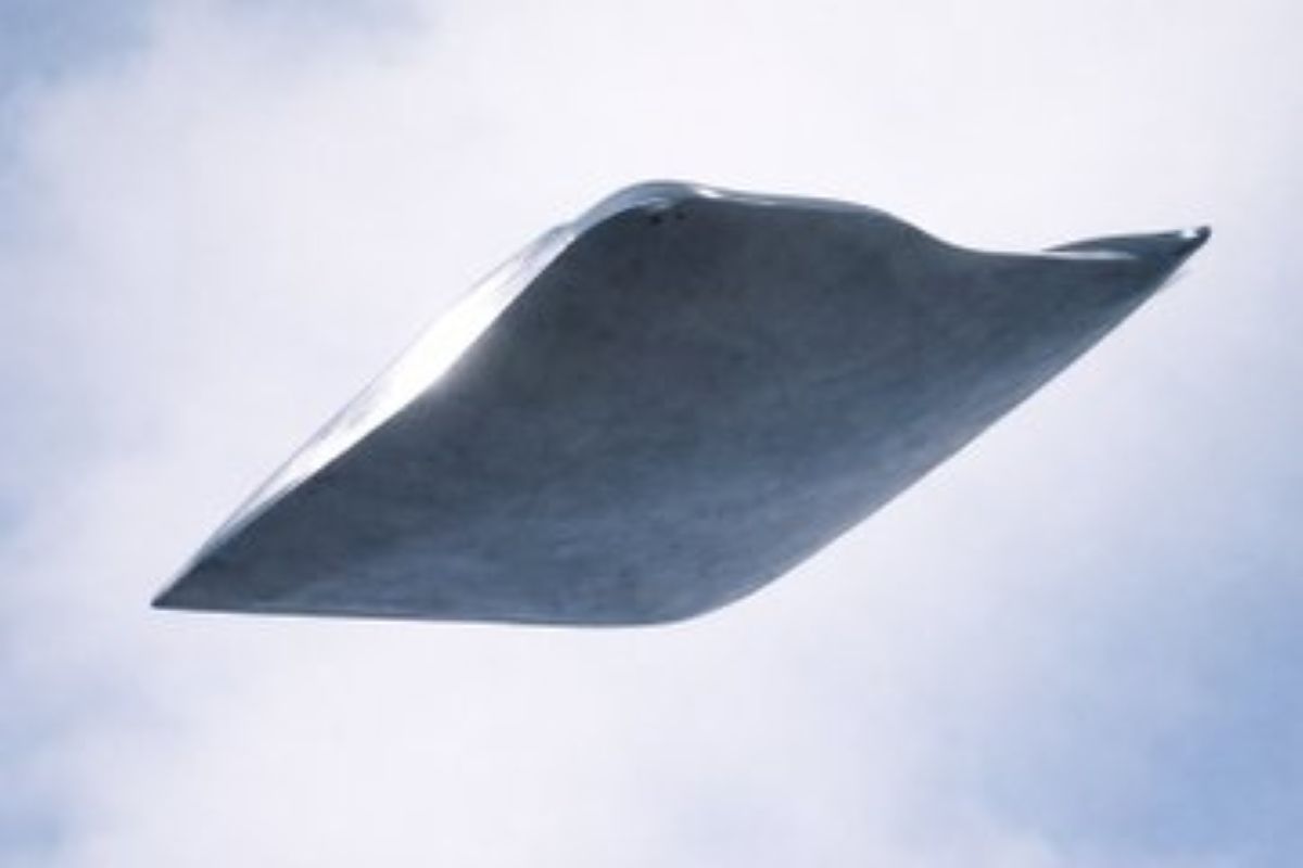 Το μυστηριώδες αντικείμενο UFO που κατέγραψε πιλότος πάνω από την Κολομβία