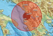Χάρτης με το επίκεντρο του σεισμού στην κεντρική Αλβανία κοντά στο Ελμπασάν