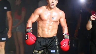 Ο Μιχάλης Ζαμπίδης και ο Φλόιντ Μεϊγουέδερ στην επίσημη αφίσα του αγώνα στο ΟΑΚΑ