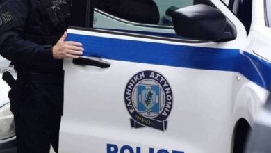 Αστυνομικές δυνάμεις και περιπολικό σε αγροτική περιοχή της Χίου μετά από πυροβολισμούς