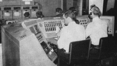 Το λογότυπο της EBU και ιστορικές στιγμές από τον πρώτο διαγωνισμό της Eurovision