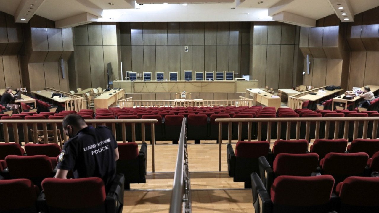 Το δικαστικό μέγαρο της Ρόδου σε κλίμα πένθους