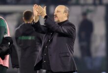 Παίκτες του Παναθηναϊκού πανηγυρίζουν και πλάνο του Τσάπρα από τον Λεβαδειακό