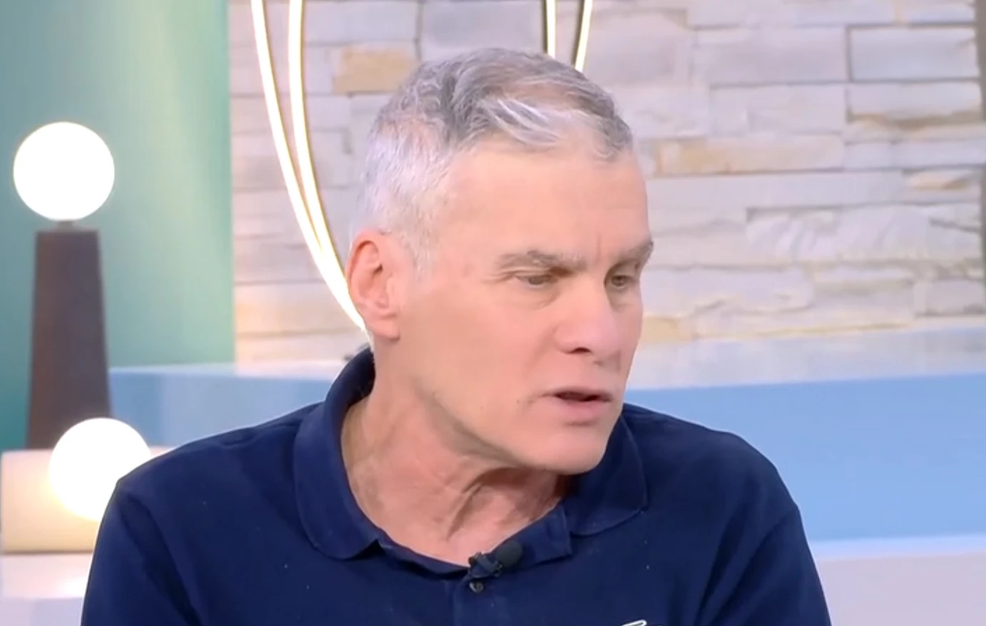 Καθηγητής σε απόγνωση μέσα σε σχολική αίθουσα – Θύμα bullying σε εκπαιδευτικούς