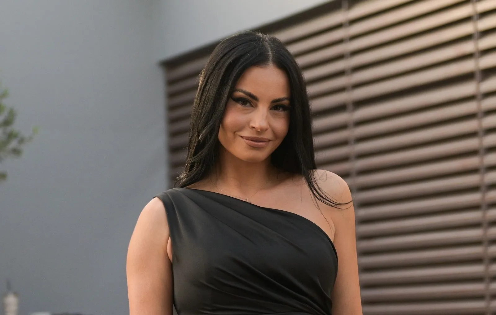 Η Δήμητρα Αλεξανδράκη σε βίντεο εξομολόγησης στο YouTube