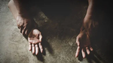 Συμβολική εικόνα για τα βασανιστήρια στο Ιράν και την καταπίεση των γυναικών στην Τεχεράνη