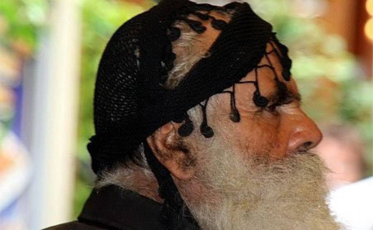 Κρητικός που μιλάει την Κρητική διάλεκτο