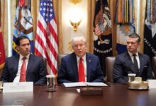 Ο Πρόεδρος Ντόναλντ Τραμπ δίνει την εντολή για την έναρξη της επιχείρησης Epic Fury κατά του Ιράν