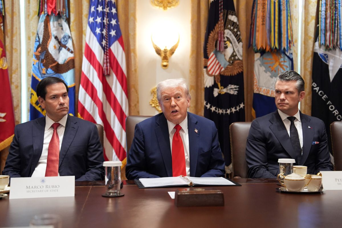 Ο Πρόεδρος Ντόναλντ Τραμπ δίνει την εντολή για την έναρξη της επιχείρησης Epic Fury κατά του Ιράν