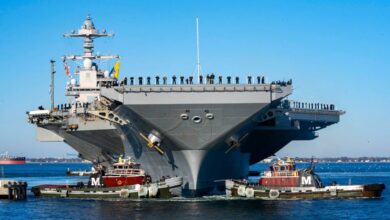 Το αμερικανικό αεροπλανοφόρο USS Gerald R. Ford (CVN-78) πλέει προς τη βάση της Σούδας στην Κρήτη