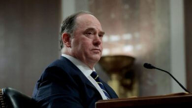 Το κτίριο του Πενταγώνου στην Ουάσιγκτον με την αμερικανική σημαία, εν μέσω εξελίξεων στην ηγεσία του Ναυτικού