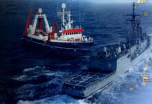 Η τουρκική φρεγάτα Goksu στη θάλασσα της Ανατολικής Μεσογείου κοντά στην Κάσο