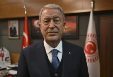 Ο Χουλουσί Ακάρ σε ομιλία του προβαίνει σε προκλητικές δηλώσεις κατά της Κύπρου