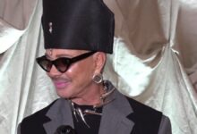 Ο σχεδιαστής Λάκης Γαβαλάς σε πρόσφατη τηλεοπτική του συνέντευξη